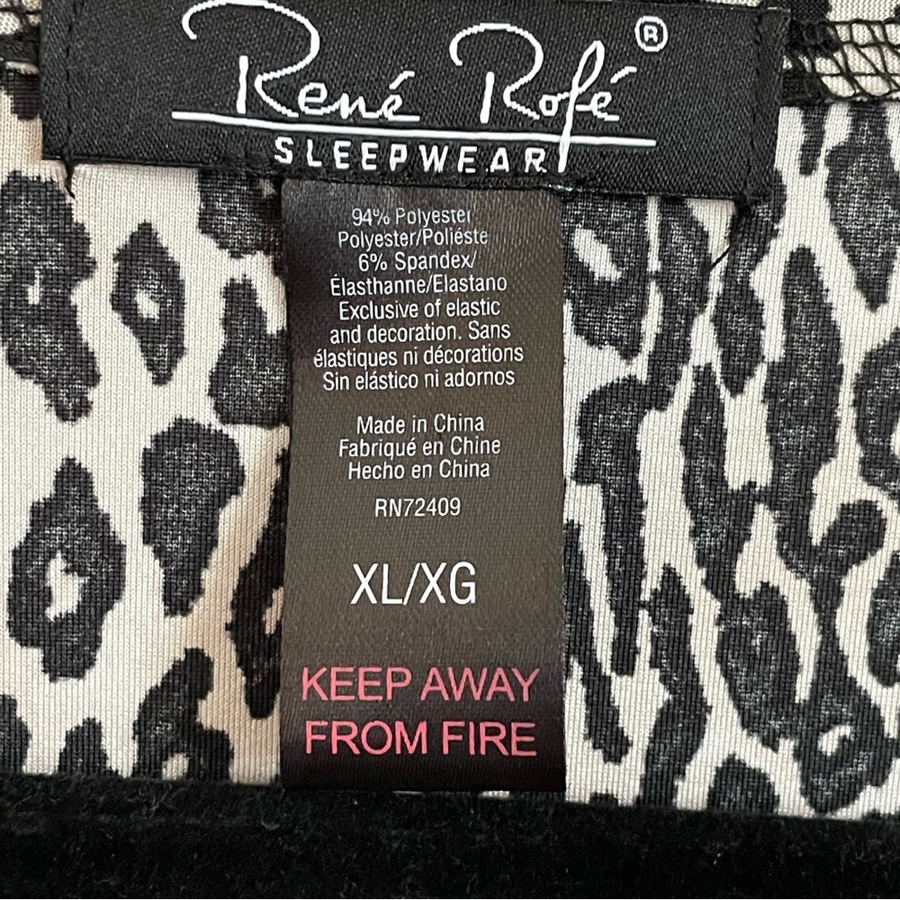 Rene Rofe Animal Print Robe - XL - Picture 3 of 5